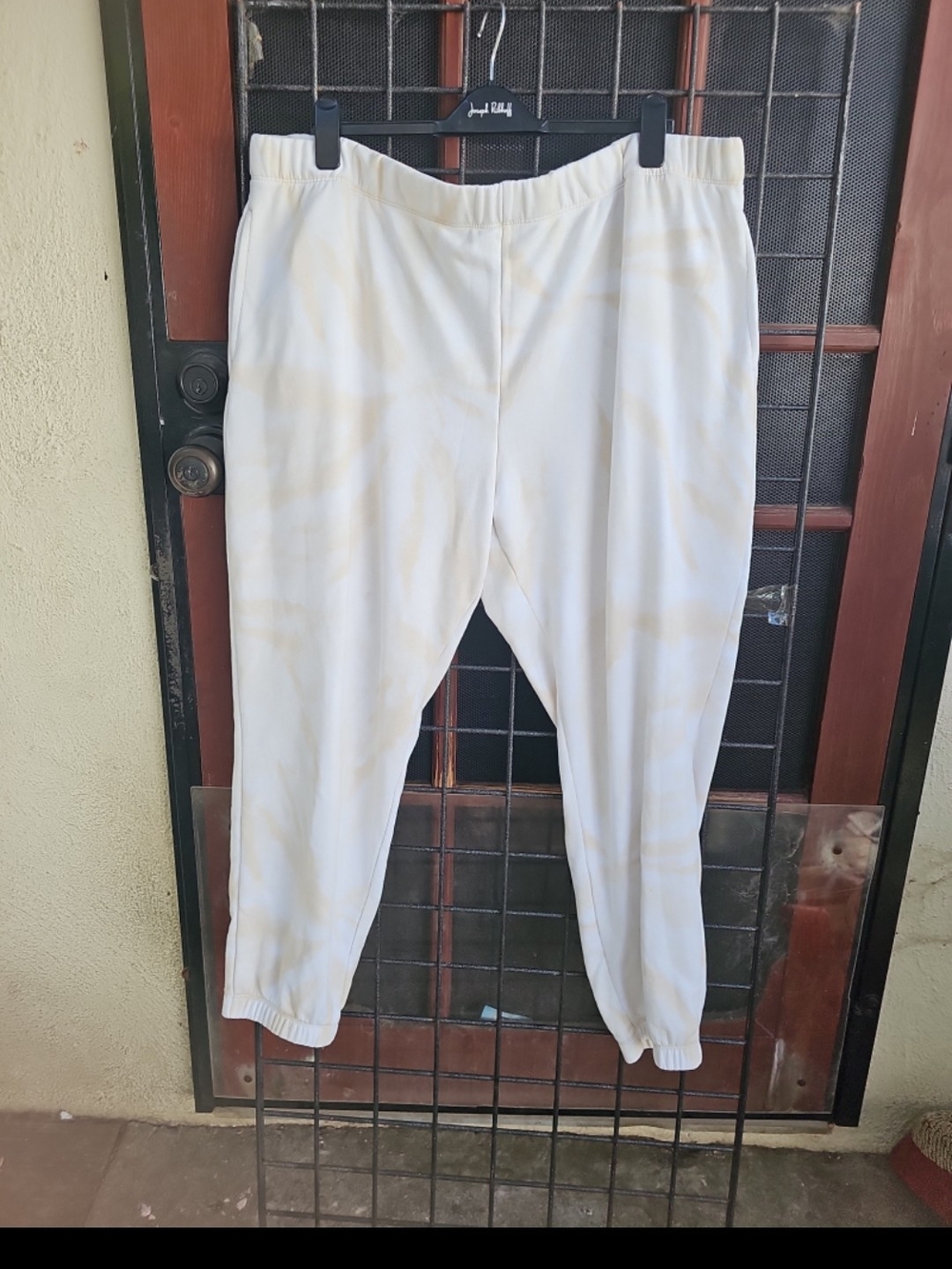 Secret Treasures Cream Elastic-Waist Jogger Pants